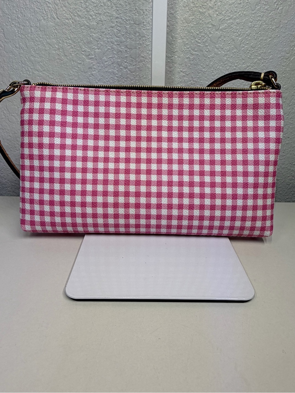 NWOT Dooney & Bourke Pink Gingham Wristlet Clutch Shoulder Bag - Picture 6 of 10